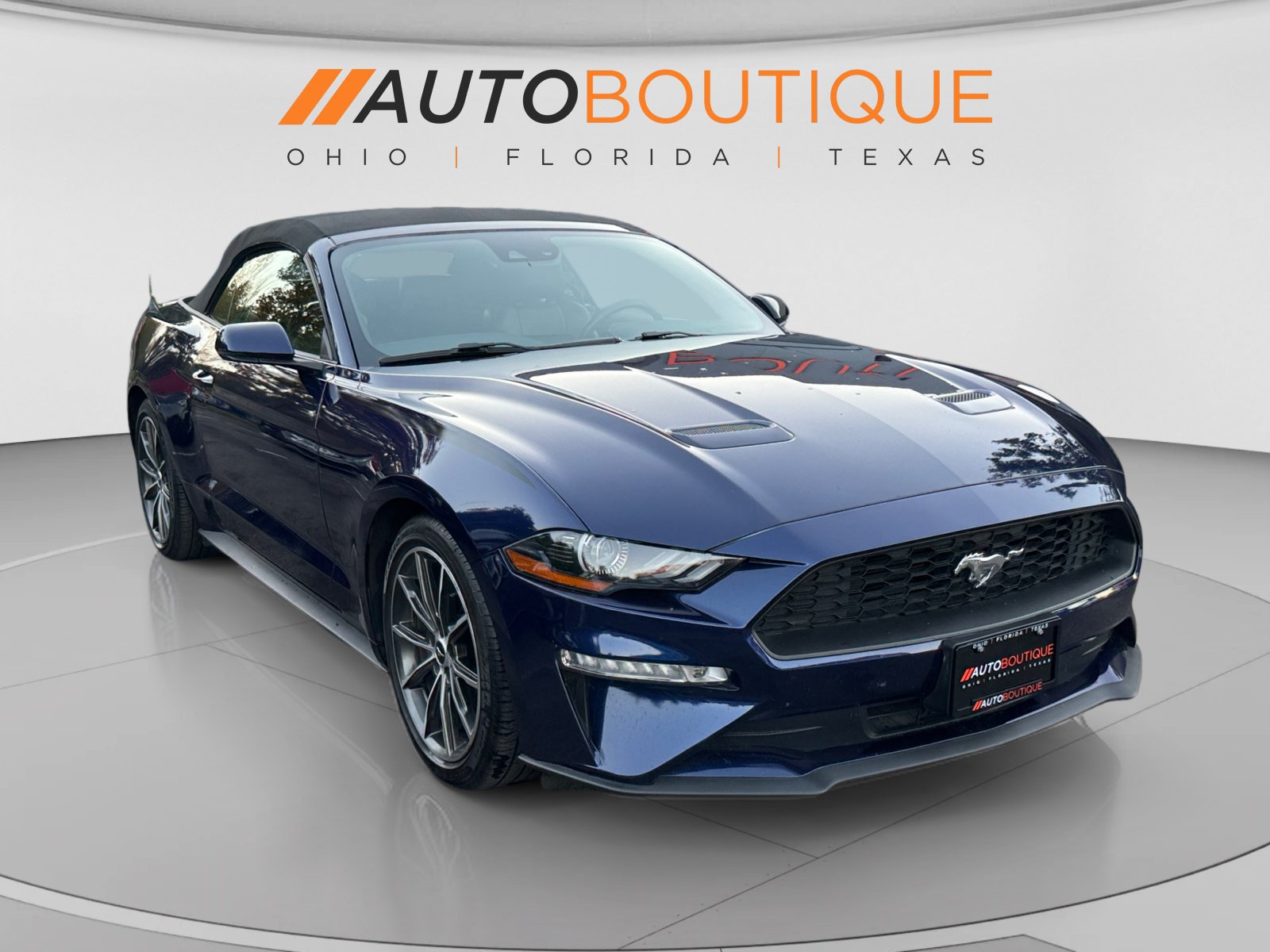 Used 2019 Ford Mustang Premium w/ Equipment Group 201A RWD image 7