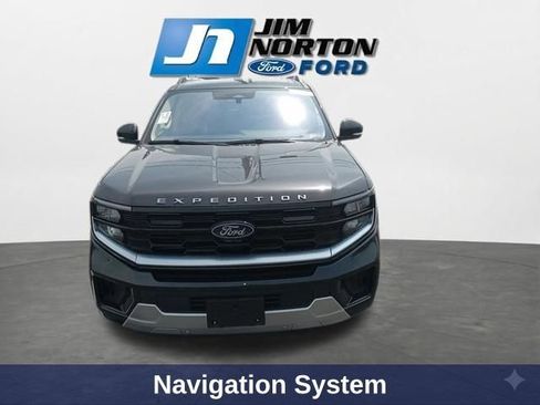 Used 2025 Ford Expedition Max Platinum AWD/4WD image 3