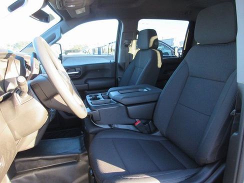 New 2026 GMC Sierra 2500 Pro w/ Convenience Package image 11