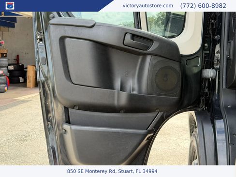 Used 2021 RAM ProMaster 2500 w/ Convenience Group FWD image 9