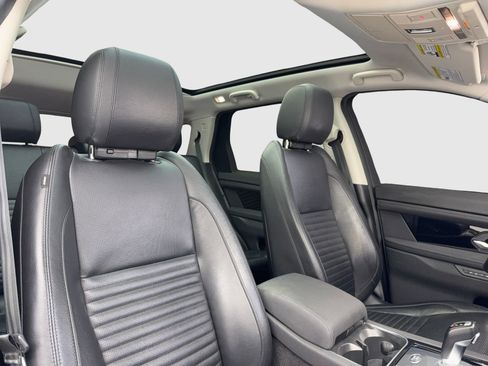 Used 2020 Land Rover Discovery Sport S image 41