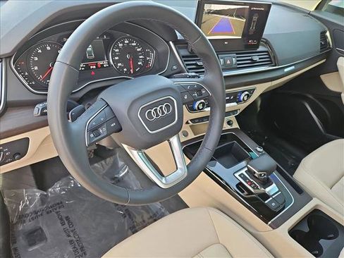 Used 2023 Audi Q5 2.0T Premium image 10