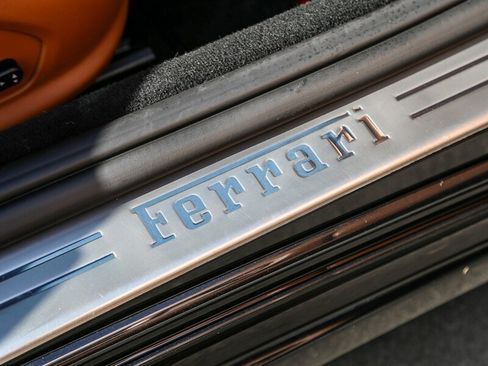 Used 2010 Ferrari California RWD image 30