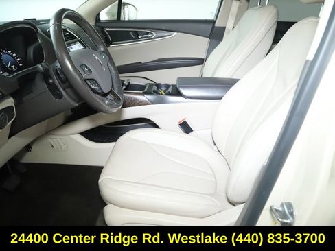 Used 2016 Lincoln MKX Reserve w/ Climate Package AWD/4WD image 19