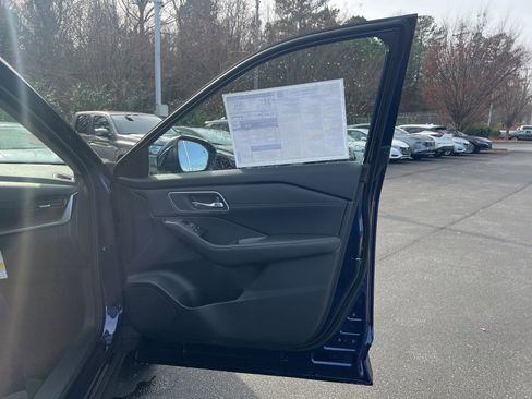 New 2026 Nissan Rogue Platinum image 15