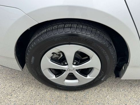 Used 2013 Toyota Prius Two FWD image 35