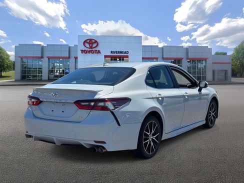 Certified 2023 Toyota Camry SE FWD image 7