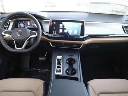 New 2026 Volkswagen Atlas Cross Sport SE image 22