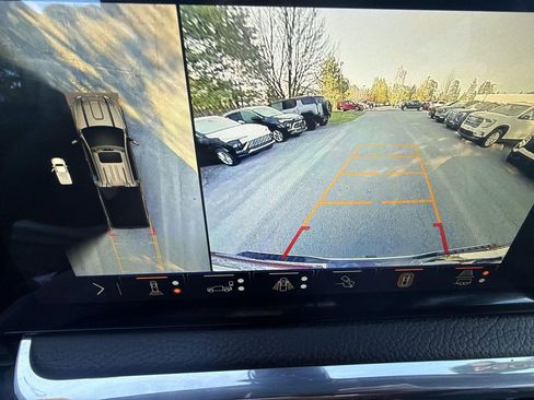 Used 2024 GMC Sierra 2500 Denali w/ Denali Reserve Package image 21