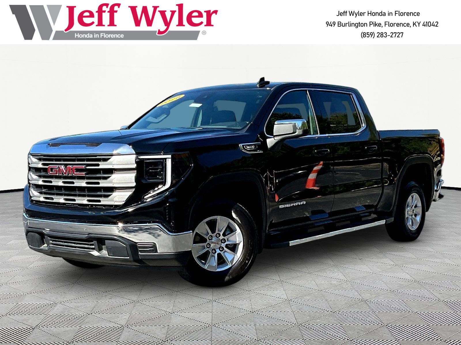 Used 2026 GMC Sierra 1500 SLE RWD image 1