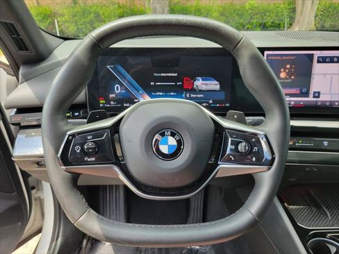 Used 2024 BMW 530i RWD image 24