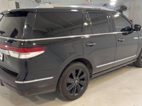 Used 2023 Lincoln Navigator Reserve w/ Monochromatic Package image 9