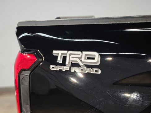 Used 2025 Toyota Tacoma TRD Off-Road w/ TRD Off Road Upgrade Package AWD/4WD image 37