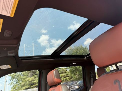 Used 2018 Ford F150 King Ranch w/ Equipment Group 601A Luxury AWD/4WD image 34
