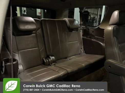 Used 2015 GMC Yukon XL Denali w/ Premium Package AWD/4WD image 18