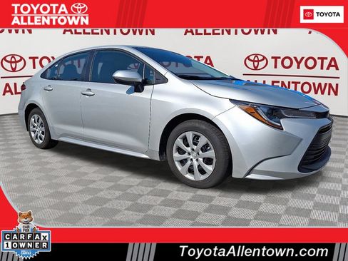 Used 2024 Toyota Corolla LE FWD image 1
