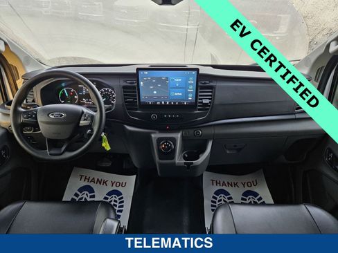Used 2022 Ford E-Transit Low Roof image 17