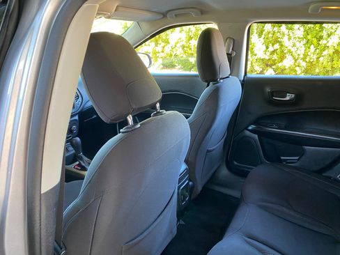 Used 2018 Jeep Compass Sport FWD image 43