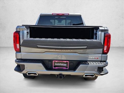 Used 2025 GMC Sierra 1500 AT4 w/ AT4 Premium Package AWD/4WD image 7