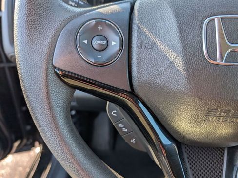 Used 2019 Honda HR-V LX image 27