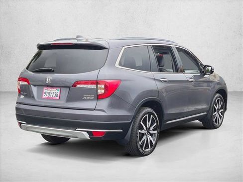 Used 2022 Honda Pilot Touring image 6