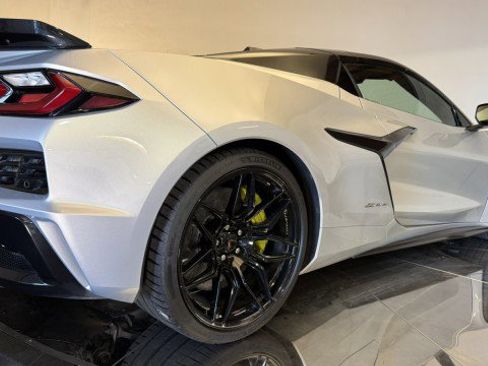 Used 2023 Chevrolet Corvette Z06 w/ Stealth Interior Trim Package image 38