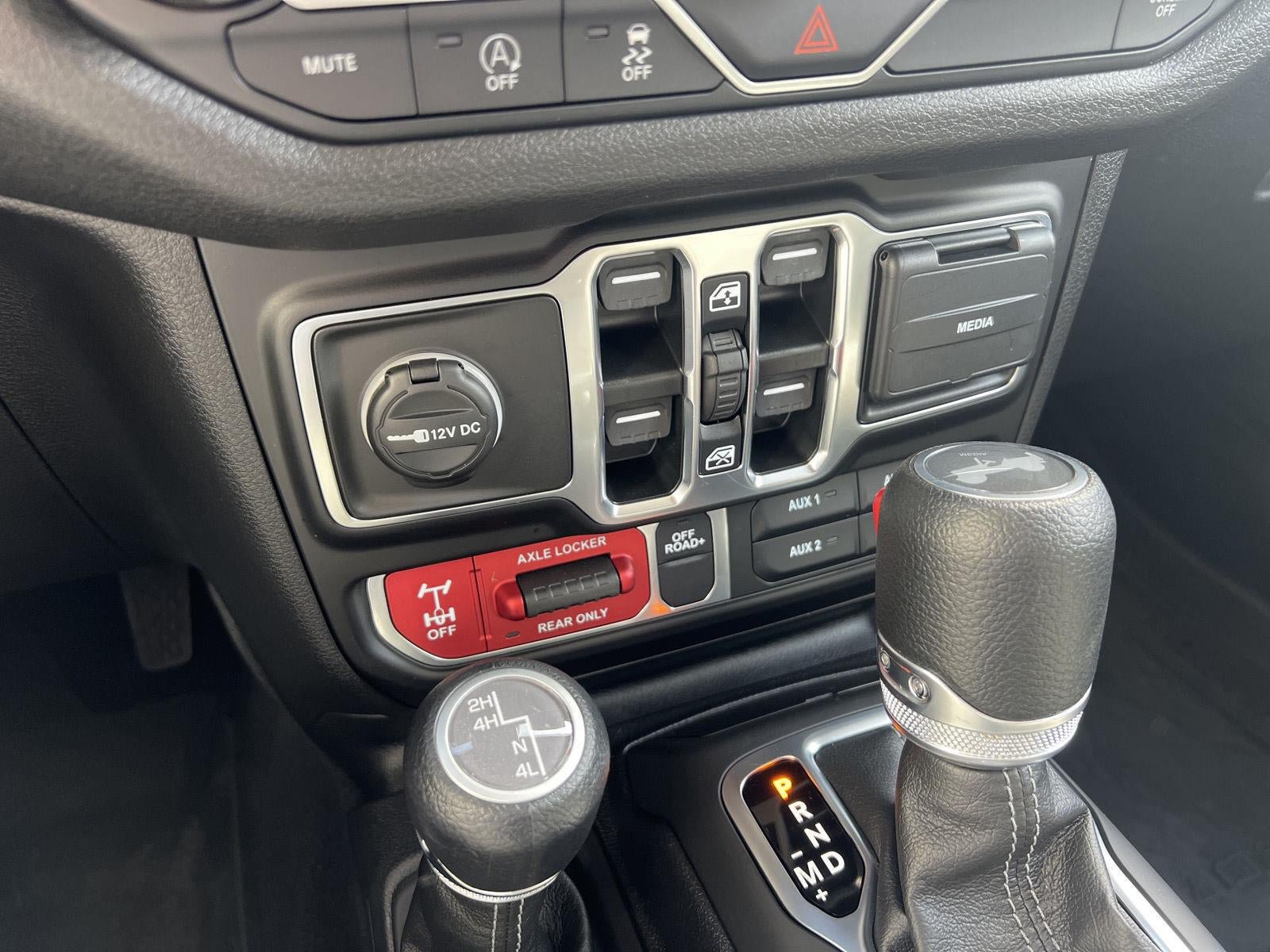 Used 2025 Jeep Wrangler Unlimited Sport AWD/4WD image 24