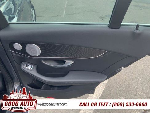 Used 2015 Mercedes-Benz C 300 4dr Sdn C 300 4MATIC image 10