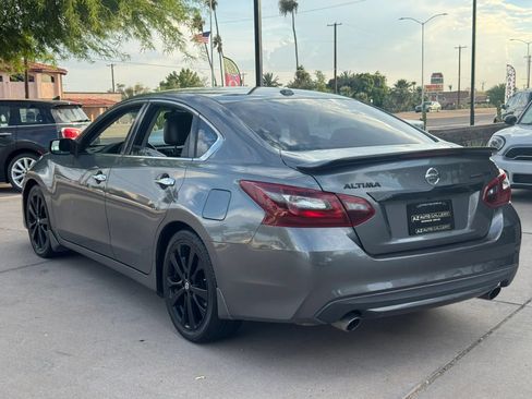 Used 2018 Nissan Altima 2.5 SR w/ SR Midnight Edition FWD image 8