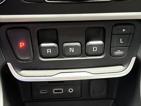 Used 2020 GMC Terrain SLT w/ Preferred Package AWD/4WD image 21