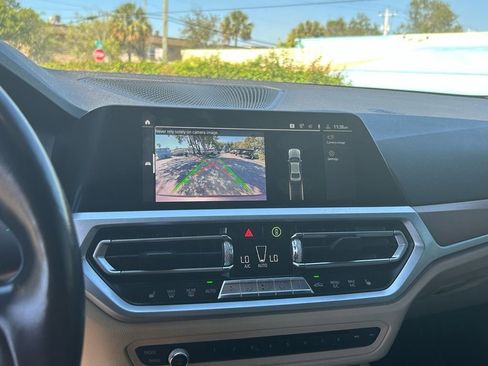 Used 2019 BMW 330i xDrive Sedan w/ Premium Package image 22