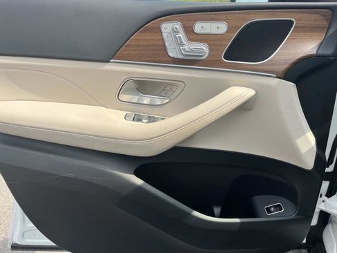 Certified 2025 Mercedes-Benz GLE 350 4MATIC image 17