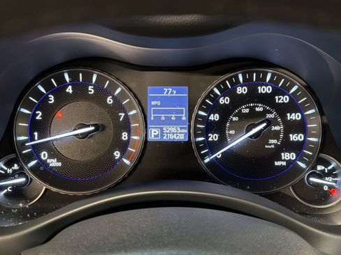Used 2016 INFINITI Q70 L 3.7 RWD image 21