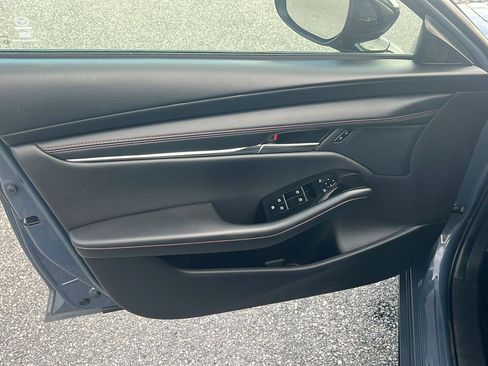 Used 2024 MAZDA MAZDA3 s image 16