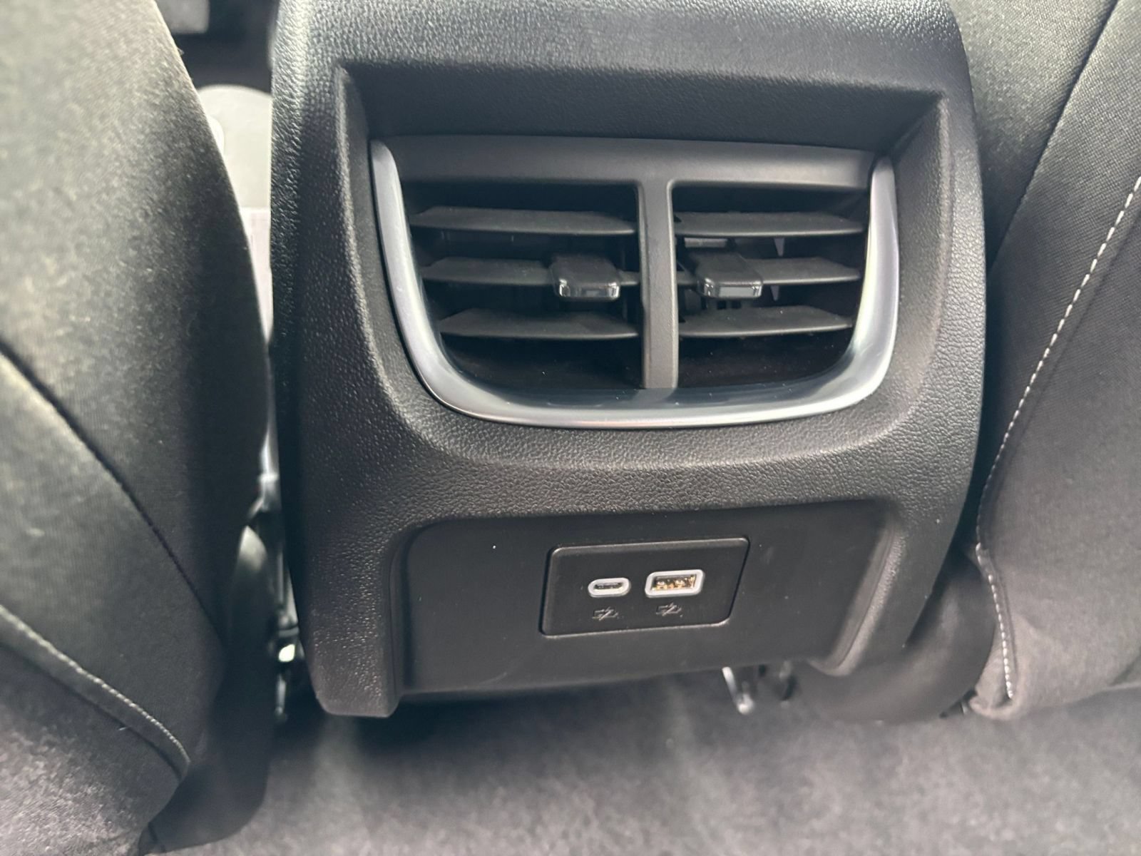 Used 2026 Chevrolet Blazer LT FWD image 22