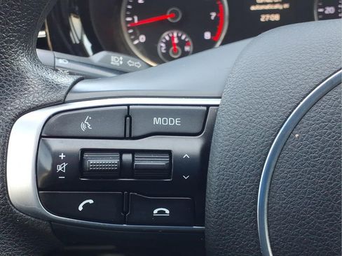Used 2022 Kia K5 LXS image 23