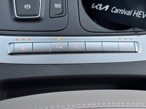 New 2026 Kia Carnival LXS image 15