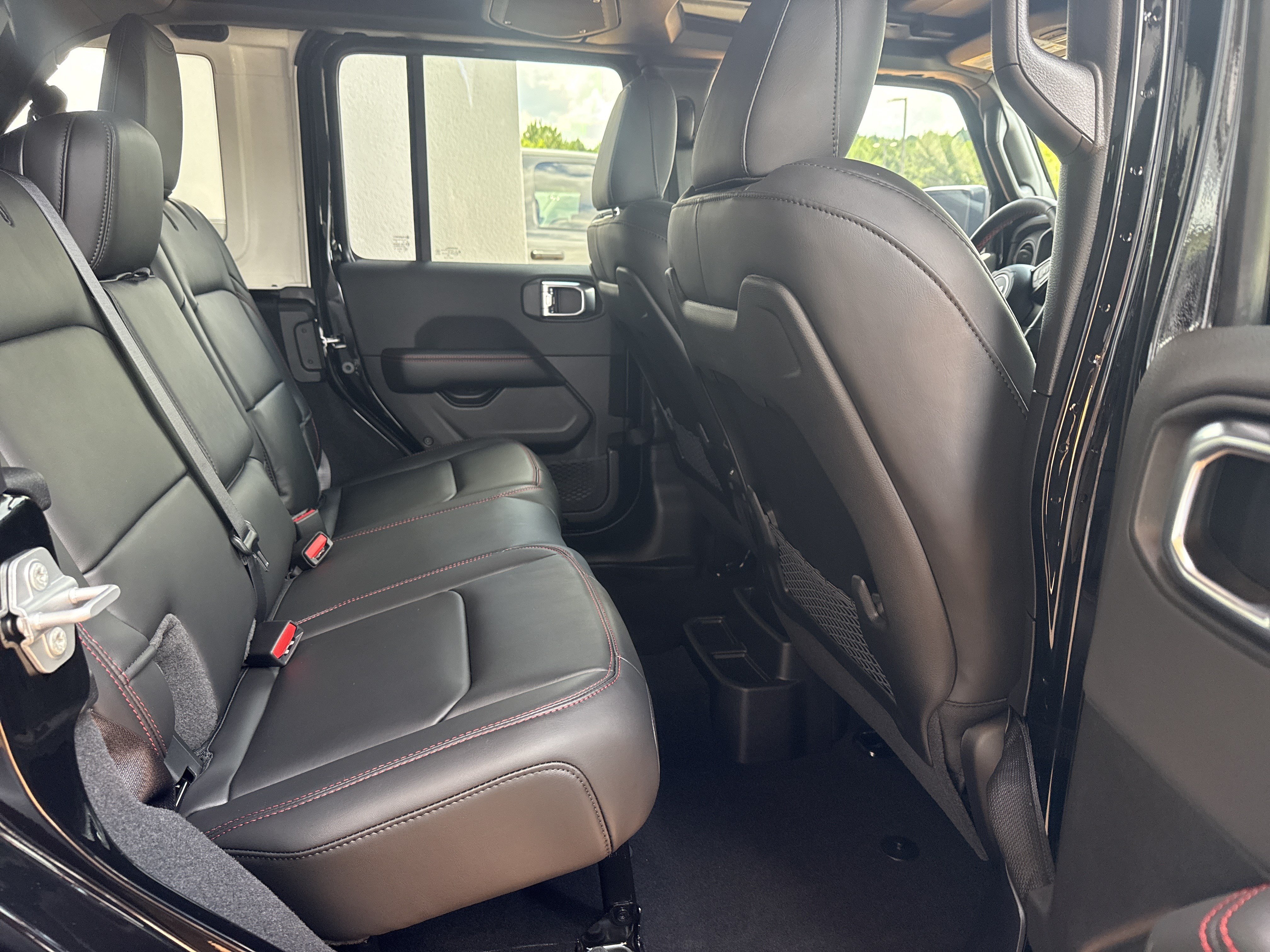 New 2026 Jeep Wrangler Unlimited Rubicon 392 w/ Quick Order Package 27X Moab AWD/4WD image 15