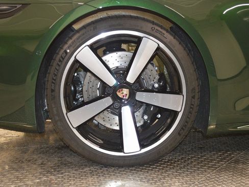 Certified 2026 Porsche 911 Carrera 4S image 15