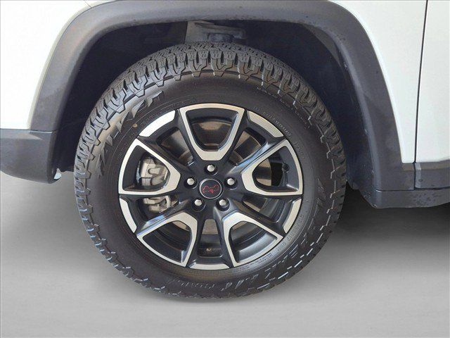 Used 2025 Jeep Compass Trailhawk w/ Trailer Tow Group AWD/4WD image 22