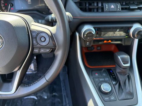 Used 2024 Toyota RAV4 Adventure image 16