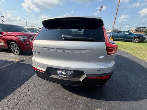 Used 2023 Volvo XC40 Recharge Plus AWD/4WD image 4