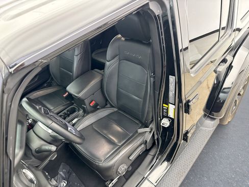 Used 2021 Jeep Wrangler Unlimited Sahara image 11