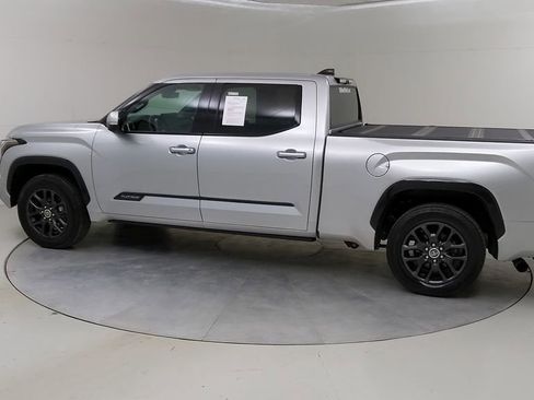 Used 2022 Toyota Tundra Platinum w/ Advanced Package AWD/4WD image 18