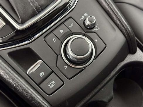 Used 2018 MAZDA CX-5 Touring image 30