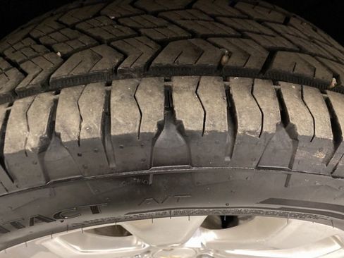 Used 2021 Chevrolet Silverado 1500 High Country w/ Safety Package II image 28