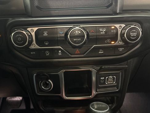 Used 2023 Jeep Gladiator Sport w/ Trailer Tow Package AWD/4WD image 27
