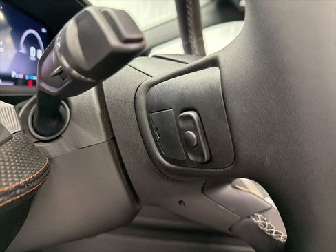 New 2026 Jeep Cherokee Limited image 18