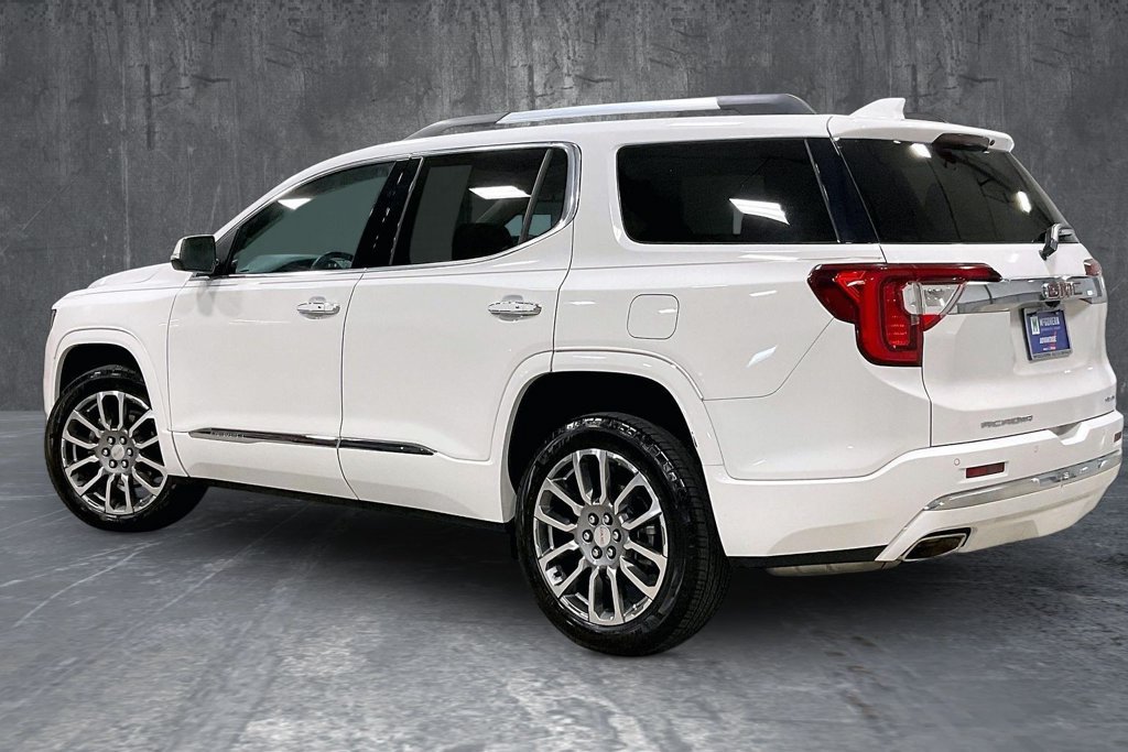 Used 2023 GMC Acadia Denali AWD/4WD image 4