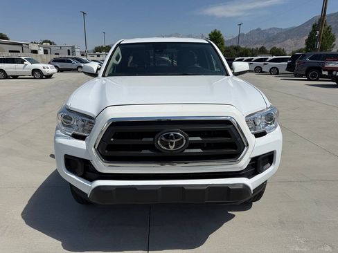 Used 2023 Toyota Tacoma SR AWD/4WD image 8